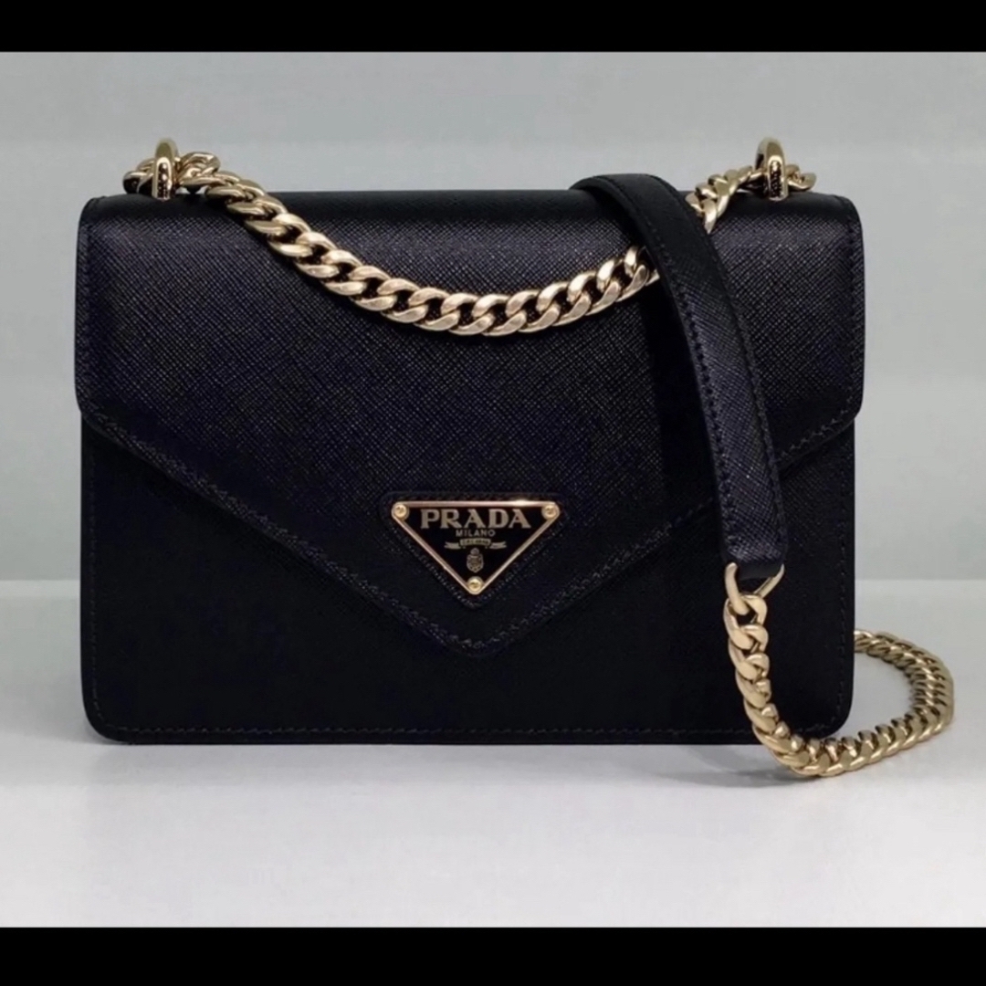 PRADA(プラダ)の【美品】 PRADA プラダ ショルダーバッグ ロゴ チェーン レディースのバッグ(ショルダーバッグ)の商品写真