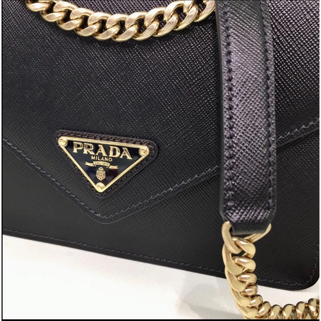 PRADA(プラダ)の【美品】 PRADA プラダ ショルダーバッグ ロゴ チェーン レディースのバッグ(ショルダーバッグ)の商品写真