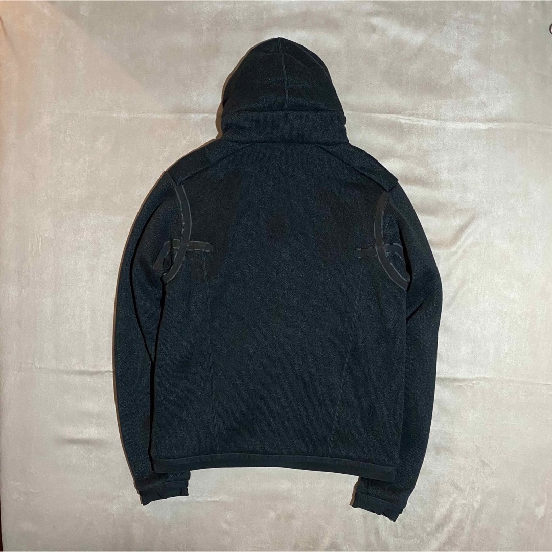 MARITHE + FRANCOIS GIRBAUD(マリテフランソワジルボー)のMarithé François Girbaud Knit Fake Hoody メンズのトップス(パーカー)の商品写真