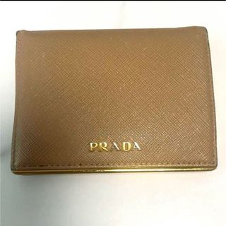 プラダ(PRADA)のPRADA 二つ折り　財布　ベージュ　ゴールド(財布)