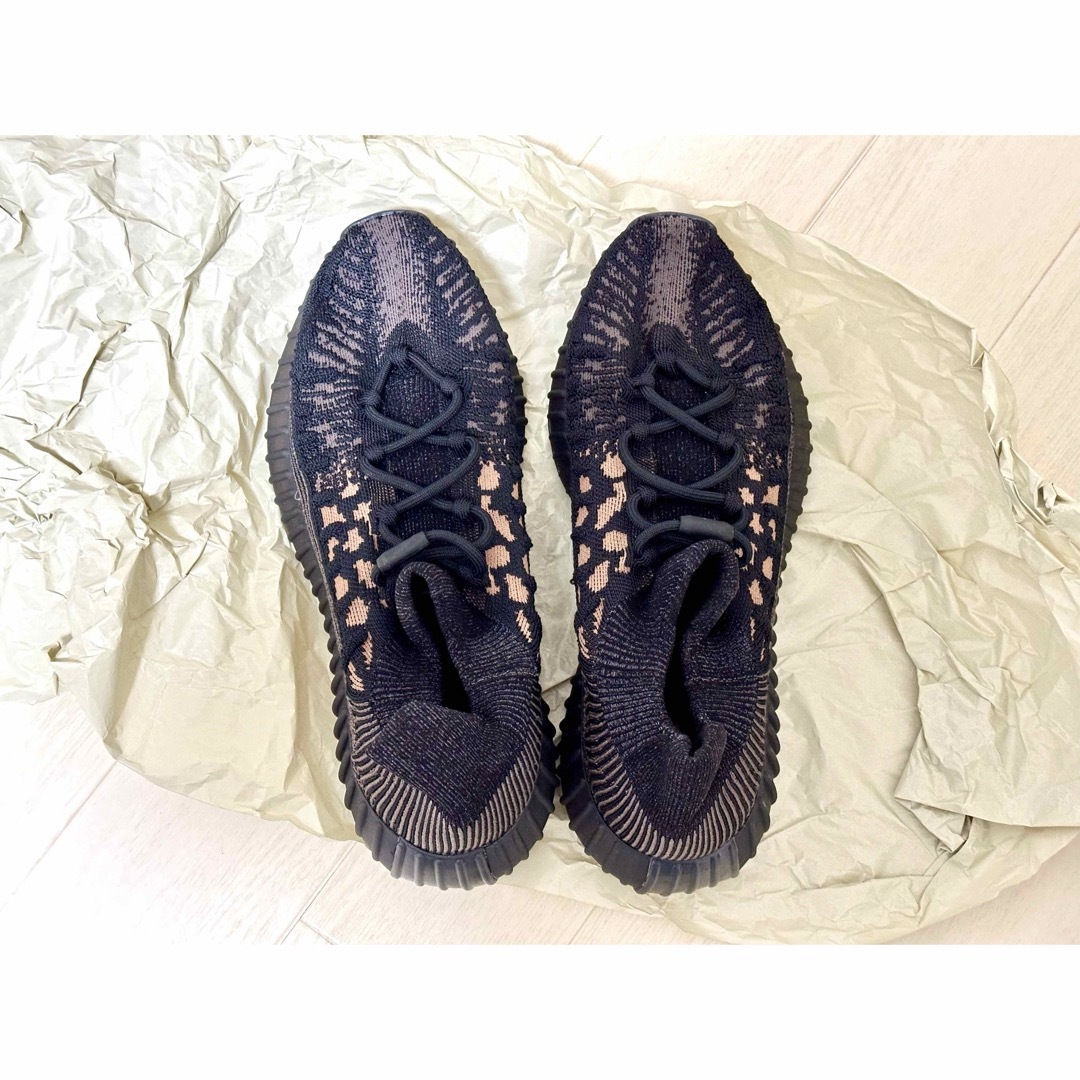 Originals（adidas）(オリジナルス)のadidas YZY350V2  CMPCT 〈Slacar〉 US11 1/2 メンズの靴/シューズ(スニーカー)の商品写真