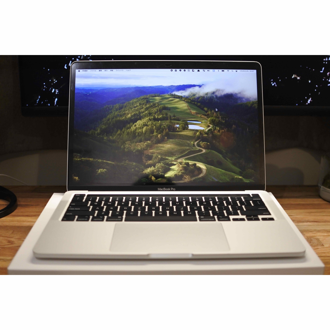 MacBook Pro 13 2020 corei5 8gb 256gbMacBookPro発売年月日