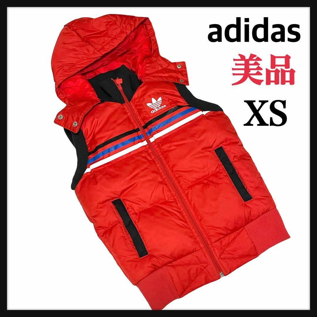 adidas(アディダス)の美品★adidas アディダス 赤 ダウンベスト XS(Sサイズ) レディースのジャケット/アウター(ダウンベスト)の商品写真