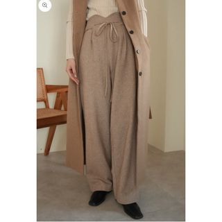 【本日限定価格】Eaphi エフィ　waist cord tuck pants(カジュアルパンツ)