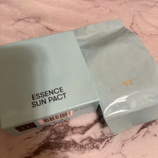 ブイティー(VT)のVT COSMETICS エッセンスサンパクト 11g(その他)