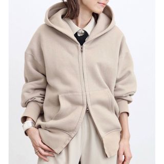 アパルトモンドゥーズィエムクラス(L'Appartement DEUXIEME CLASSE)の【AMERICANA/アメリカーナ】 WIDE FULLZIP HOODIE(パーカー)