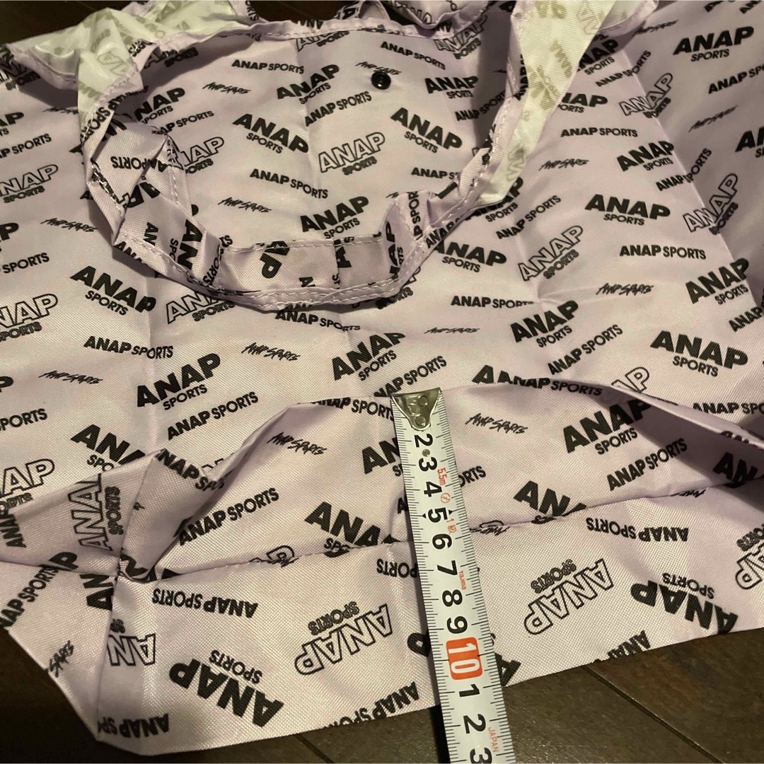 ANAP(アナップ)の新品未使用品/ANAP sportsのエコバッグ・ポーチ付き レディースのバッグ(エコバッグ)の商品写真