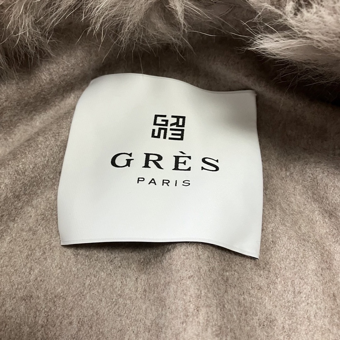 GRES(グレ)の【GRES】グレ　美品　フォックス　カシミヤ　ケープ　ポンチョ レディースのジャケット/アウター(ポンチョ)の商品写真