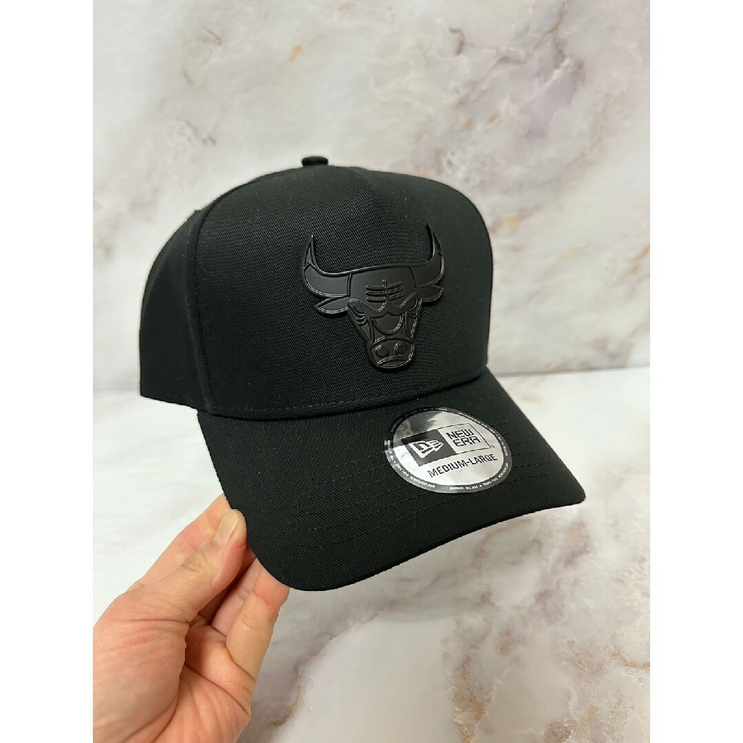 NEW ERA(ニューエラー)のNewera 9forty シカゴブルズ メタルロゴ スナップバックキャップ メンズの帽子(キャップ)の商品写真