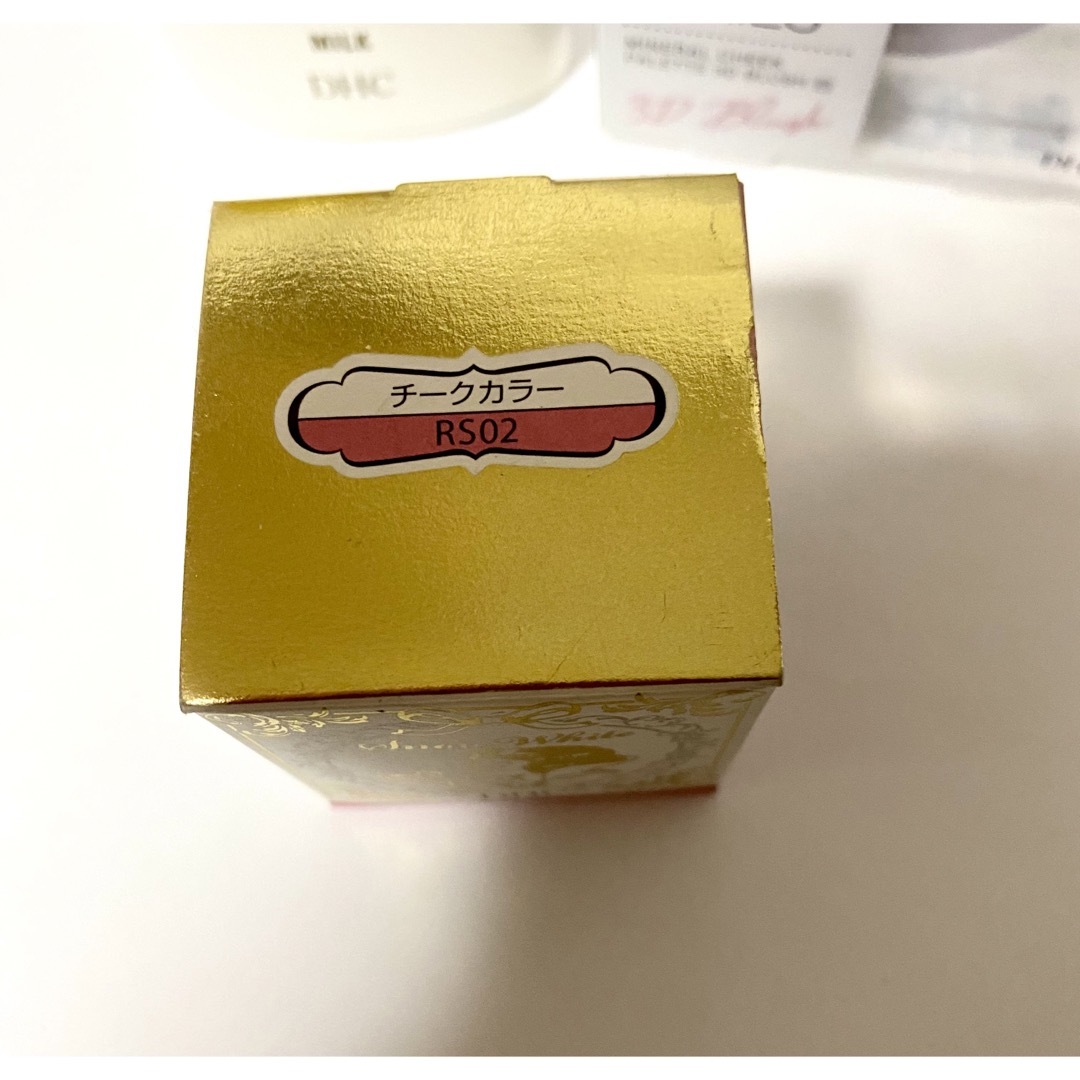 DHC(ディーエイチシー)のDHC サンカットパーフェクトミルク  チーク  ポンポンふんわりチーク コスメ/美容のボディケア(日焼け止め/サンオイル)の商品写真