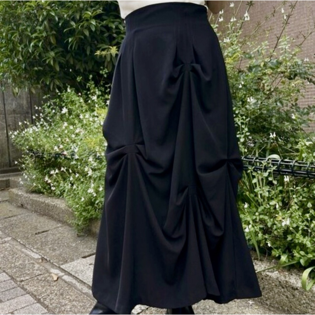 RANDOM TUCK HEM SKIRT ameri