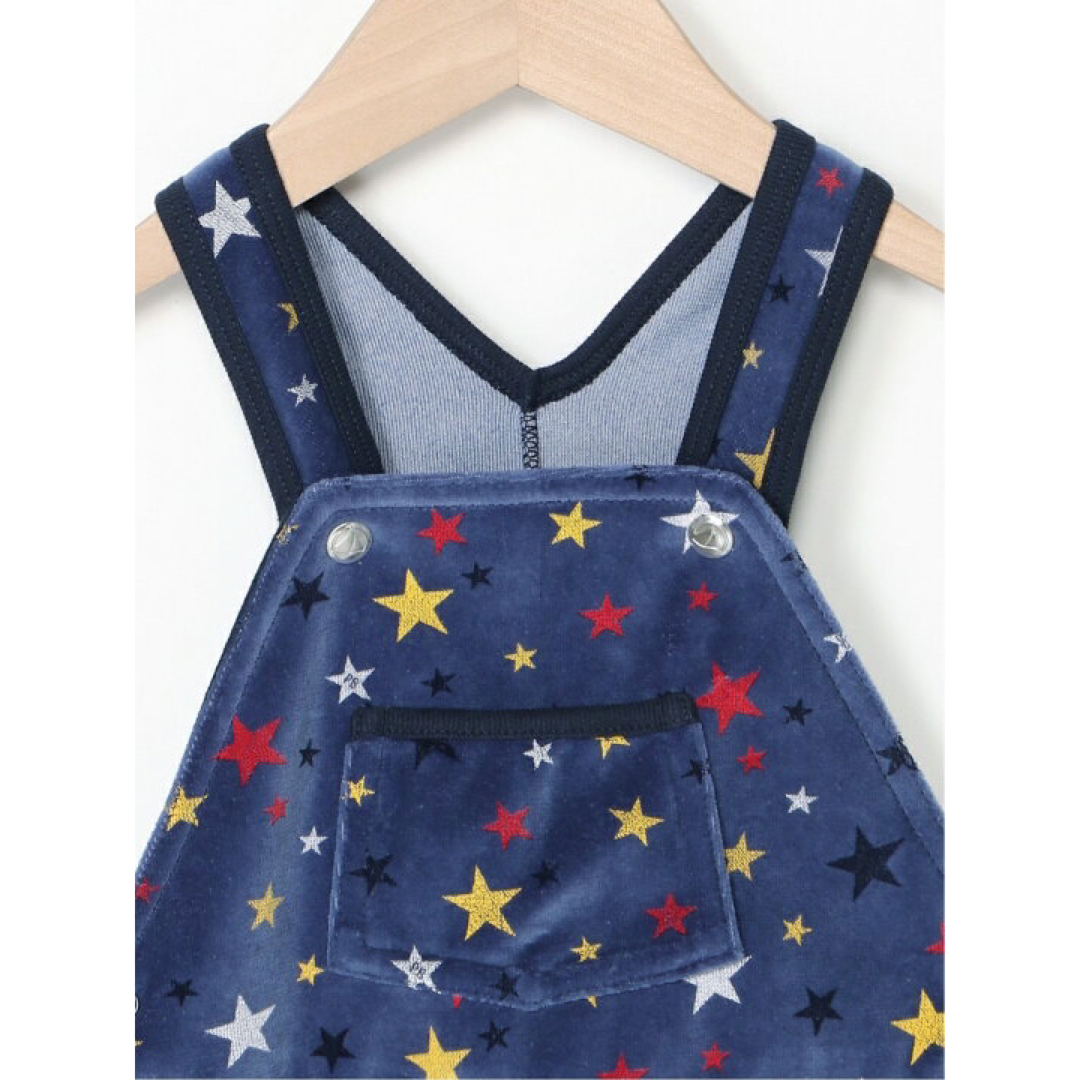 PETIT BATEAU(プチバトー)のプチバトー　サロペット　星プリント　ベロア素材　オーバーオール　スター キッズ/ベビー/マタニティのベビー服(~85cm)(ロンパース)の商品写真