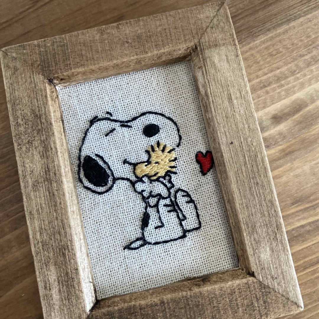 SNOOPY(スヌーピー)のスヌーピー　刺繍フレーム　ハンドメイド ハンドメイドのインテリア/家具(インテリア雑貨)の商品写真