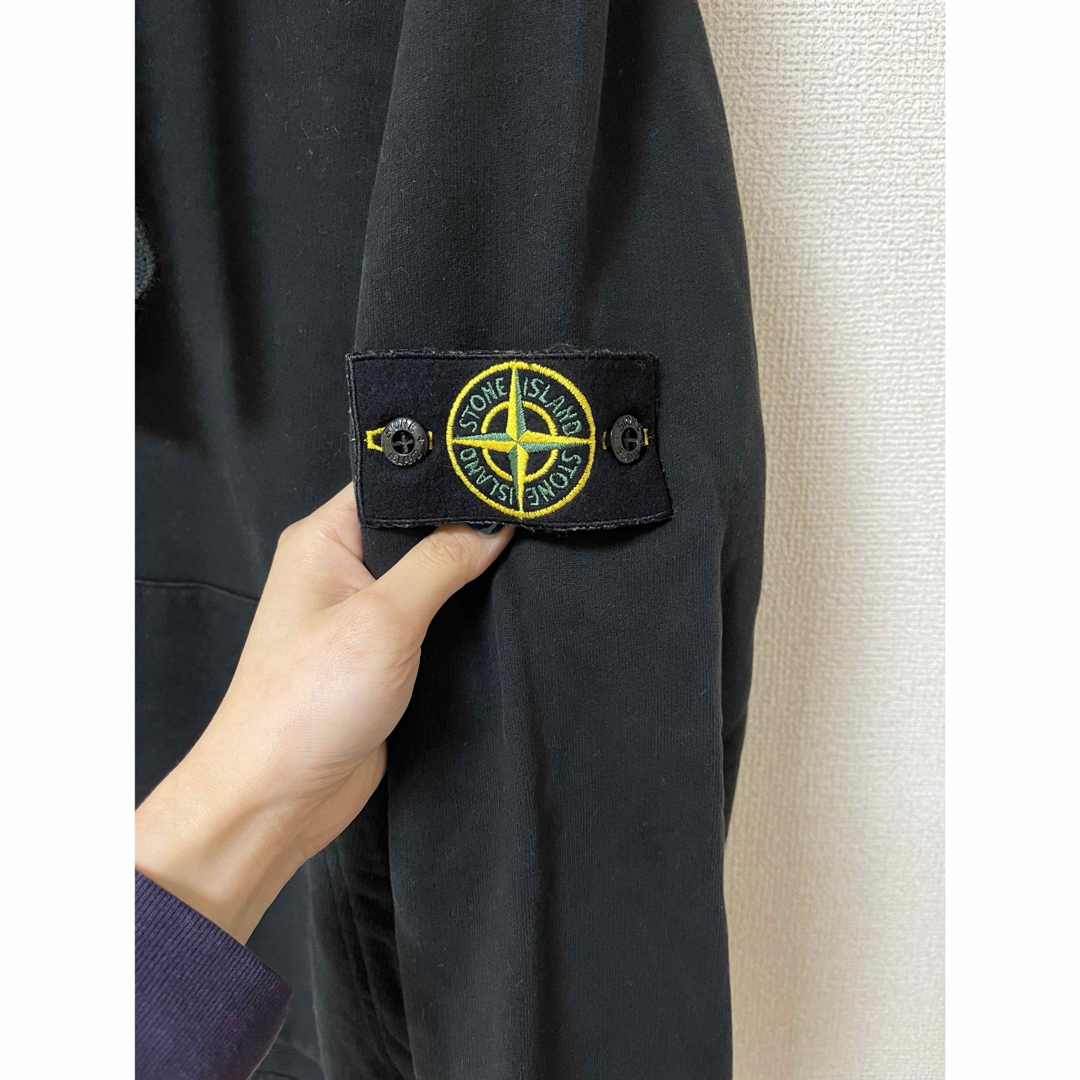 STONE ISLAND - 【美品タグ付き】stone island 定番パーカー ストーン