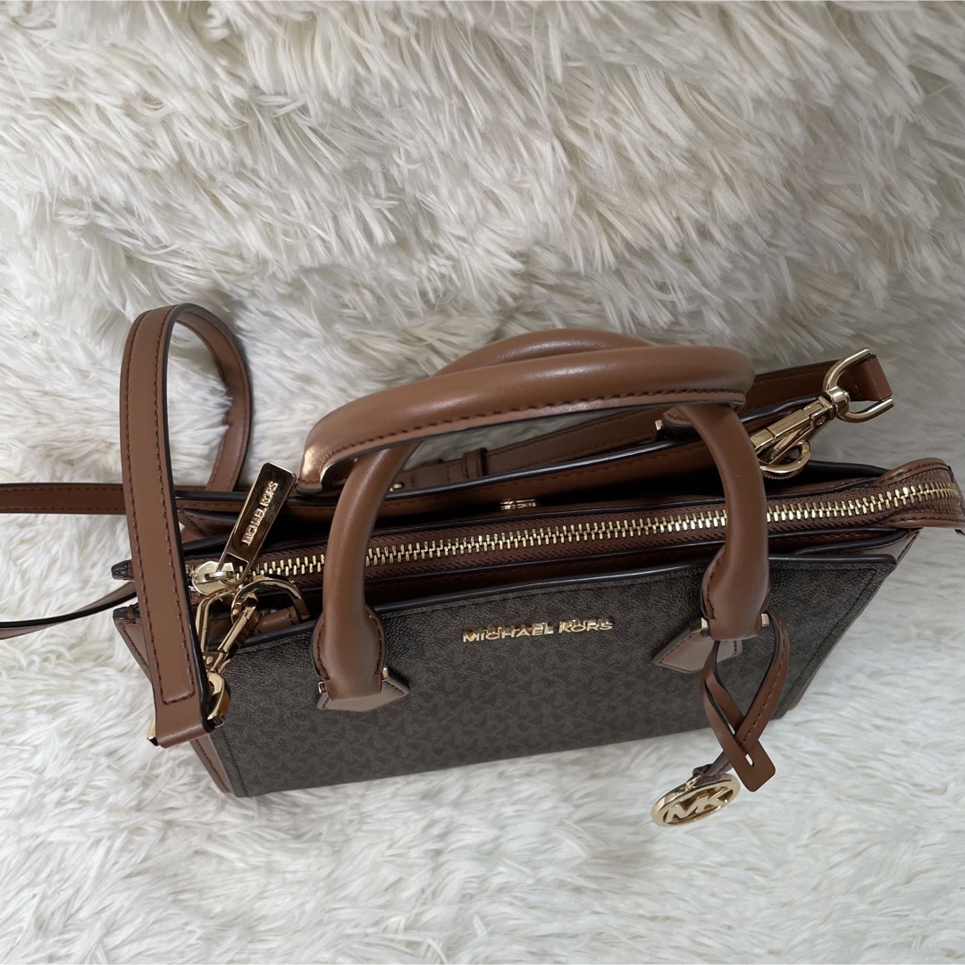 Michael Kors(マイケルコース)の極美品　マイケルコース　サッチェル 　2way  ショルダーバック　ブラウン レディースのバッグ(ショルダーバッグ)の商品写真