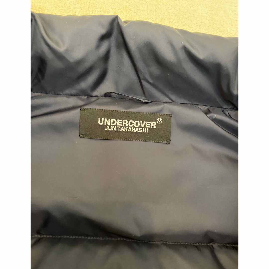 UNDERCOVER(アンダーカバー)のundercover ライダースダウンジャケット 新品未使用 3 紺x黒 メンズのジャケット/アウター(ダウンジャケット)の商品写真