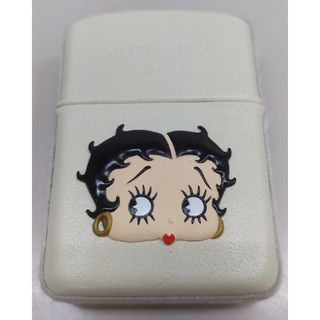 ジッポー(ZIPPO)のZippo Betty Boop ベティーブープ 革巻き　白　1999年製(タバコグッズ)