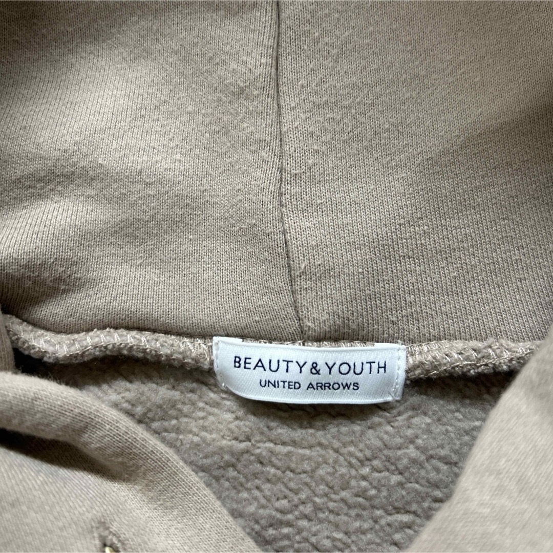 BEAUTY&YOUTH UNITED ARROWS(ビューティアンドユースユナイテッドアローズ)の【美品】BEAUTY & YOUTH カレッジロゴ　パーカー（L） メンズのトップス(パーカー)の商品写真