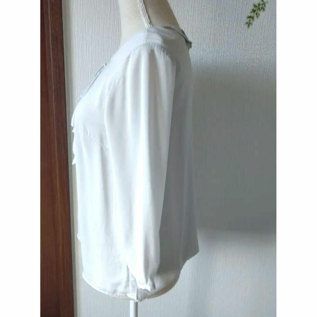 no.6 ANCHOR WOMAN PERSON’S 淡いグレーのブラウス