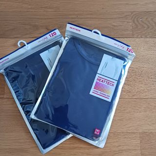 ユニクロ(UNIQLO)の未使用　ユニクロ　ヒートテック　ネイビー120×2枚(下着)