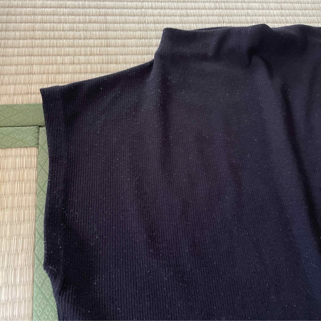 GU(ジーユー)のGU xl ニット生地 カットソー ブラック レーヨン レディースのトップス(ニット/セーター)の商品写真