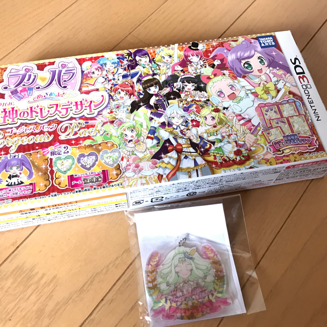 新品 3DS めざめよ女神のドレスデザイン ゴージャスパック プリパラ 限定版 エンタメ/ホビーのゲームソフト/ゲーム機本体(携帯用ゲームソフト)の商品写真