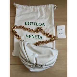 ボッテガヴェネタ(Bottega Veneta)のボッテガベネタ　チェーンバッグ　ホワイト　餃子バック(ショルダーバッグ)