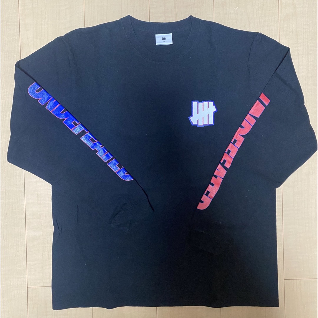 UNDEFEATED(アンディフィーテッド)のundefeated アンディフィーテッド　ロンT メンズのトップス(Tシャツ/カットソー(七分/長袖))の商品写真