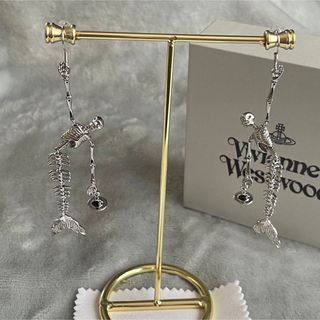 《 新品未使用 》Vivienne Westwood ピアス クリーナー 袋付き