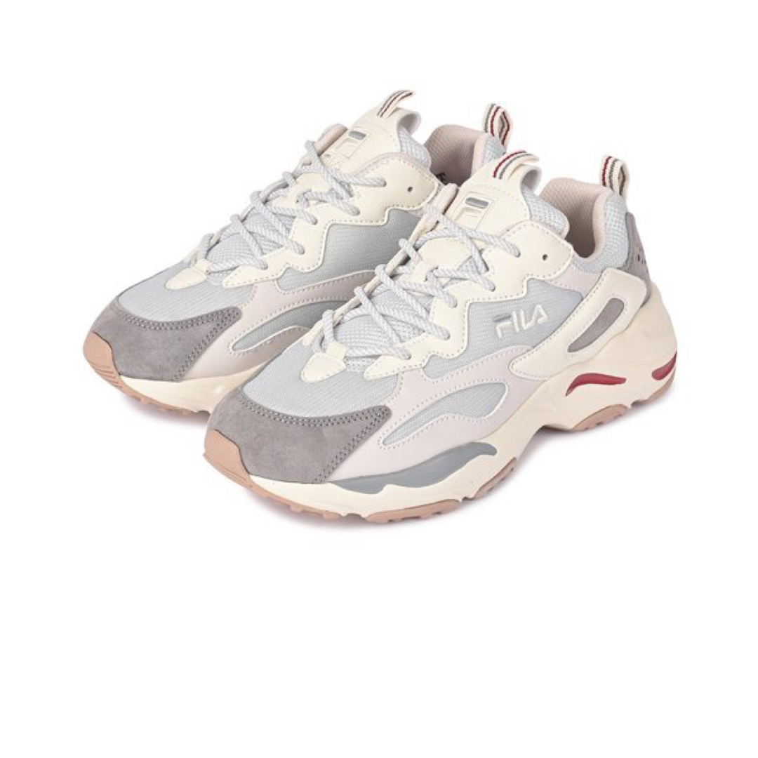 FILA(フィラ)の最終価格　美品　Fila フィラ ray tracer grey スニーカー　 レディースの靴/シューズ(スニーカー)の商品写真