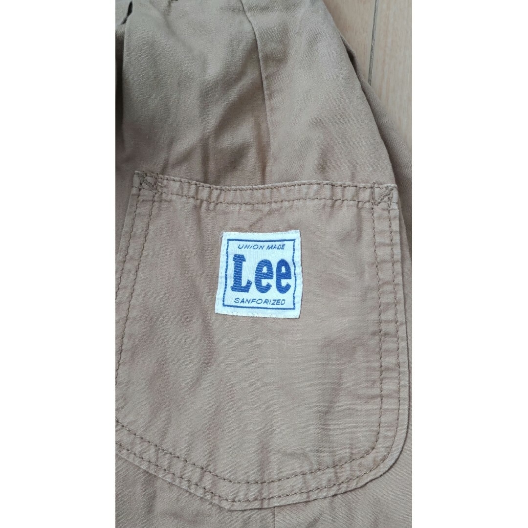 Lee(リー)のLee 100cm　ベージュ　フレア　スカート キッズ/ベビー/マタニティのキッズ服女の子用(90cm~)(スカート)の商品写真