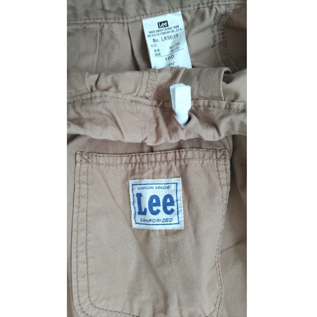 Lee(リー)のLee 100cm　ベージュ　フレア　スカート キッズ/ベビー/マタニティのキッズ服女の子用(90cm~)(スカート)の商品写真