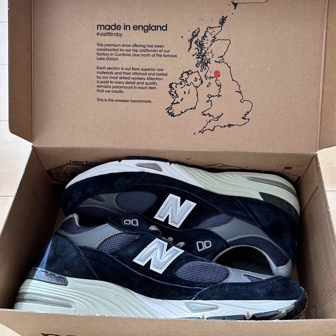 New Balance(ニューバランス)のニューバランス　M991 NV 27cm  レア商品　限定出品 メンズの靴/シューズ(スニーカー)の商品写真