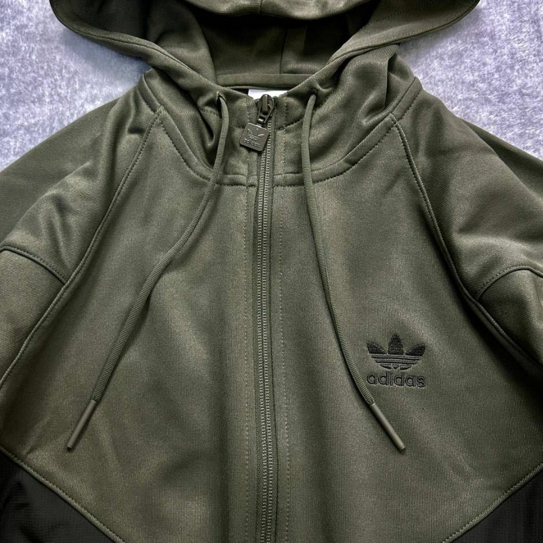 adidas - 新品 adidas Originals Lサイズ セットアップ カーキの adidas - 新品 adidas Originals Lサイズ セットアップ カーキの