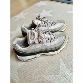 ナイキ(NIKE)の値下げします！レア24㎝　Nike Air Max 95 Desert Sand(スニーカー)