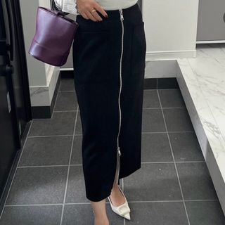 ザラ(ZARA)のZARA フェイクスエード　Iラインロングスカート(ロングスカート)