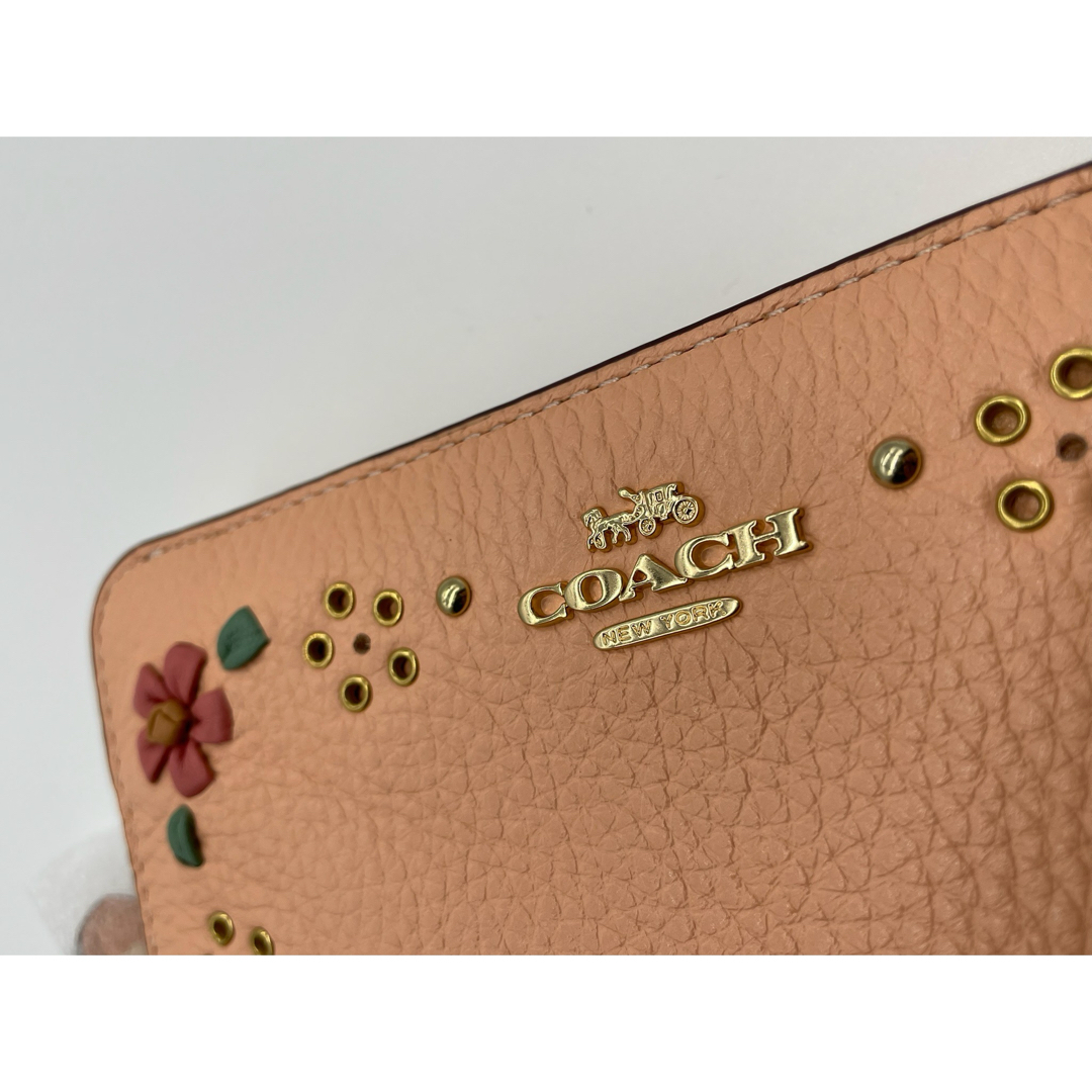 COACH(コーチ)のCOACH 【025】ミディアム 財布フローラル ウィップステッチ刺繍 レディースのファッション小物(財布)の商品写真