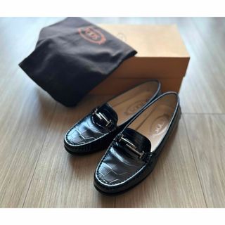 TOD'S - ✴︎TOD'S ダブルティー ローファー✴︎2回使用美品の通販|ラクマ TOD'S - ✴︎TOD'S ダブルティー ローファー✴︎2回使用美品の通販|ラクマ