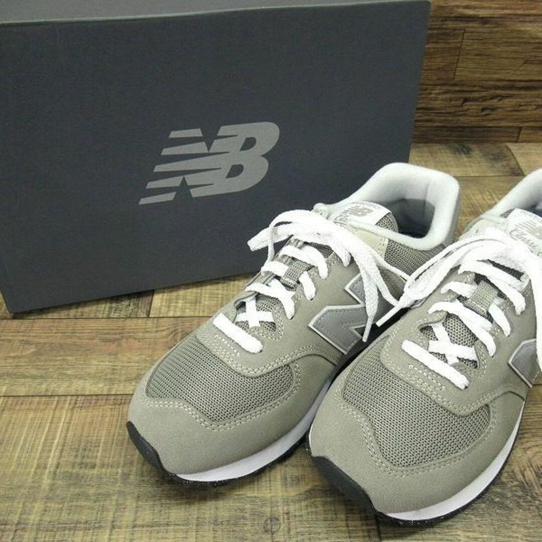 New Balance(ニューバランス)の未使用 ニューバランス ML574EVG スエード スニーカー グレー 27.5 メンズの靴/シューズ(スニーカー)の商品写真