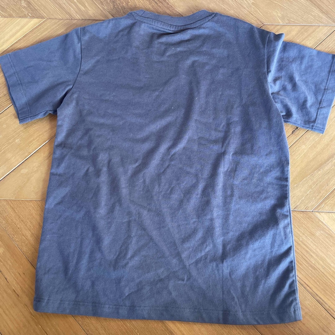 MUJI (無印良品)(ムジルシリョウヒン)の無印良品　Tシャツ　チャコールグレー　新品 キッズ/ベビー/マタニティのキッズ服男の子用(90cm~)(Tシャツ/カットソー)の商品写真