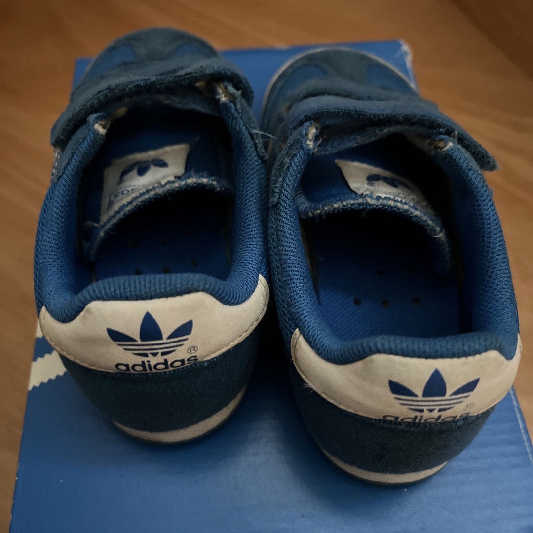 adidas(アディダス)のadidas ベビーキッズスニーカー　15cm キッズ/ベビー/マタニティのキッズ靴/シューズ(15cm~)(スニーカー)の商品写真