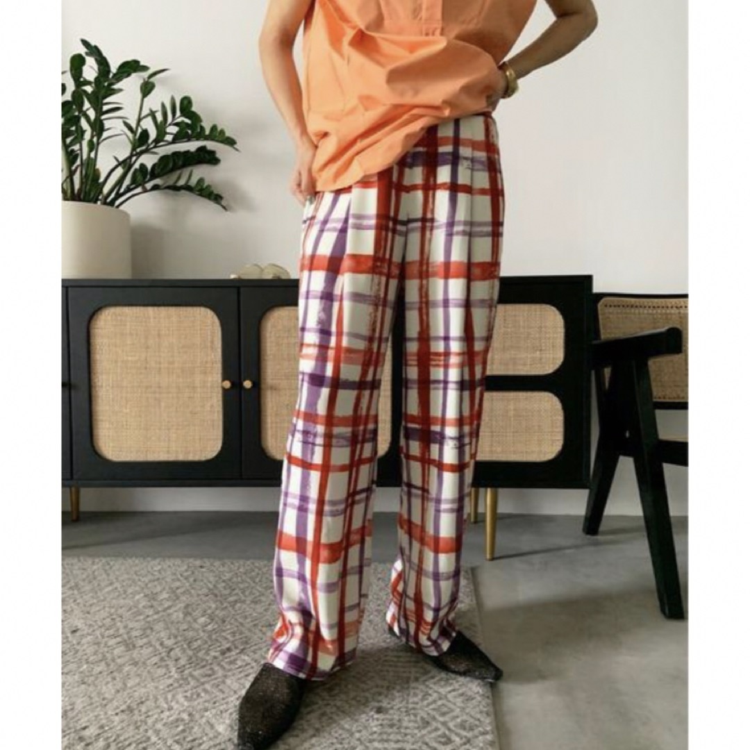 Ameri VINTAGE(アメリヴィンテージ)の値下げ❣️AMERI HAND CHECK LOOSE PANTS レディースのパンツ(カジュアルパンツ)の商品写真