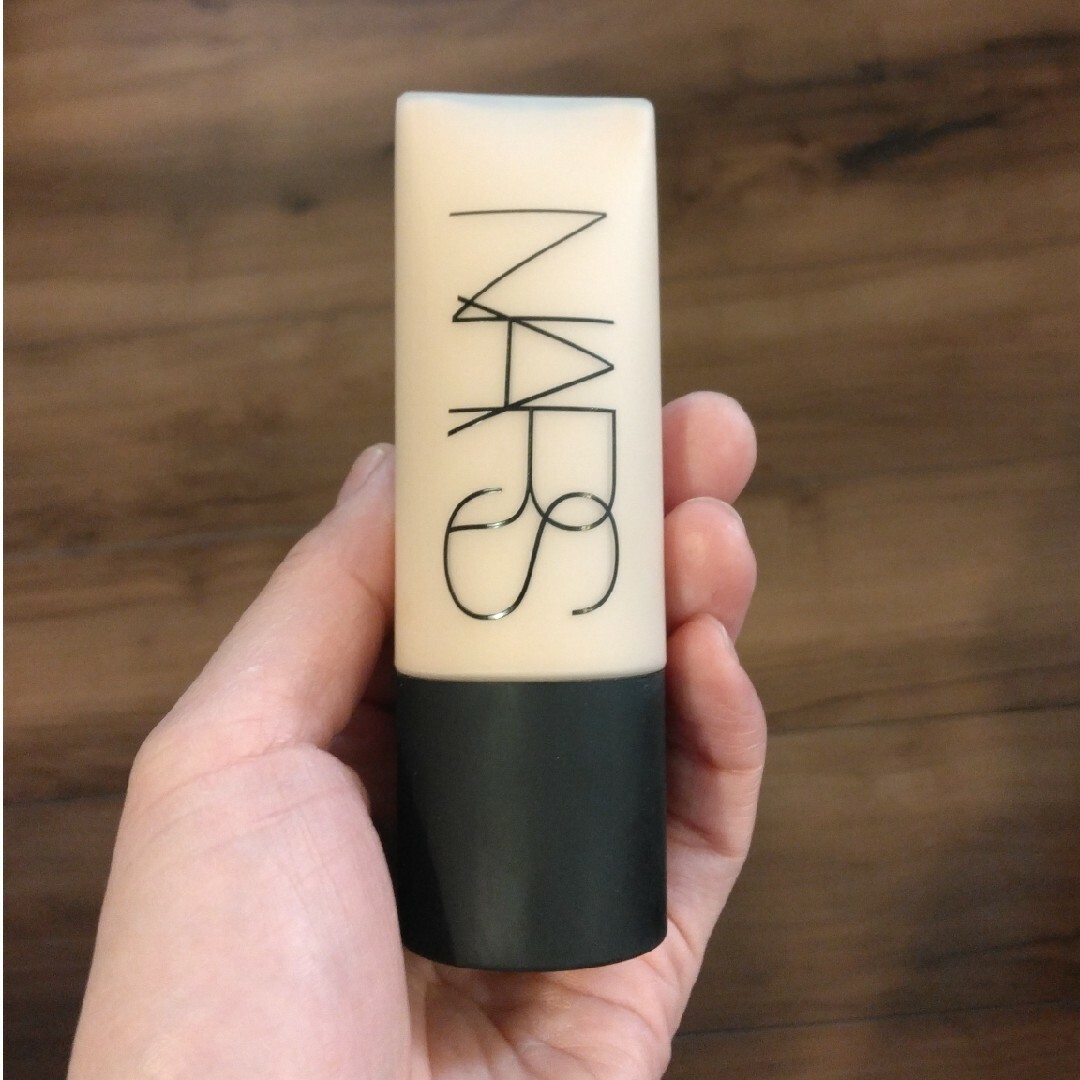 NARS(ナーズ)のNARS ソフトマットコンプリートファンデーション コスメ/美容のベースメイク/化粧品(ファンデーション)の商品写真