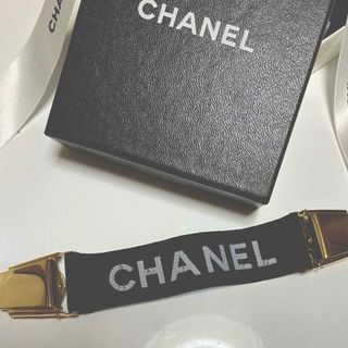 シャネル(CHANEL)の美品 CHANEL ロゴ ゴールド金具 アームバンド クリップ   正規品  (その他)