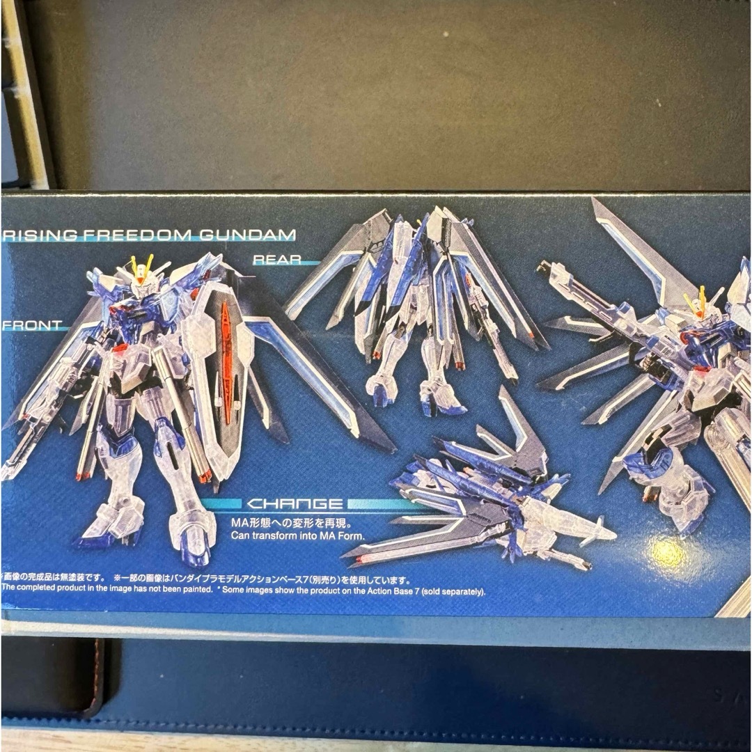 BANDAI(バンダイ)のHG 1/144 ライジングフリーダムガンダム クリアカラー　劇場版 エンタメ/ホビーのおもちゃ/ぬいぐるみ(プラモデル)の商品写真