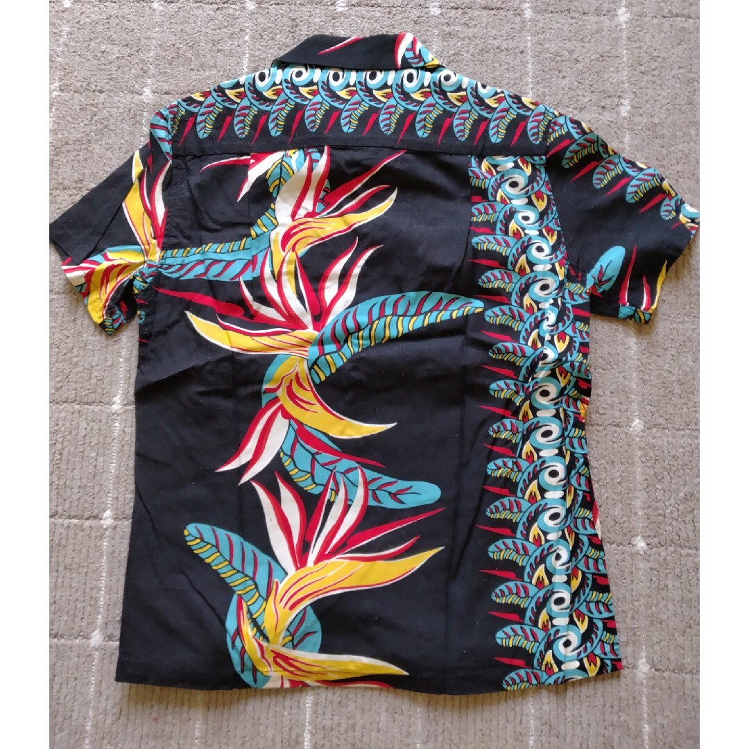 AVIREX(アヴィレックス)のアロハシャツ レディースのトップス(シャツ/ブラウス(半袖/袖なし))の商品写真