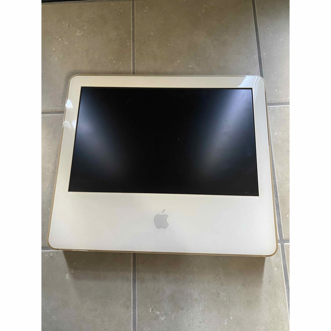 Apple(アップル)のApple　アップル iMac 2004 a1058 ジャンクh スマホ/家電/カメラのPC/タブレット(デスクトップ型PC)の商品写真