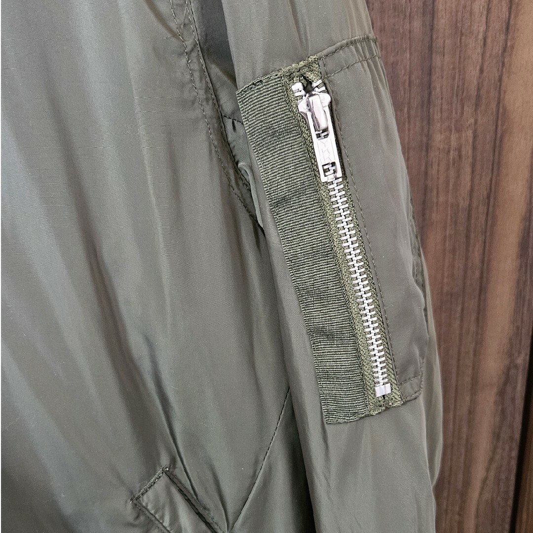 asos(エイソス)の【asos】MA-1 アウター カーキ M ブルゾン メンズのジャケット/アウター(ブルゾン)の商品写真