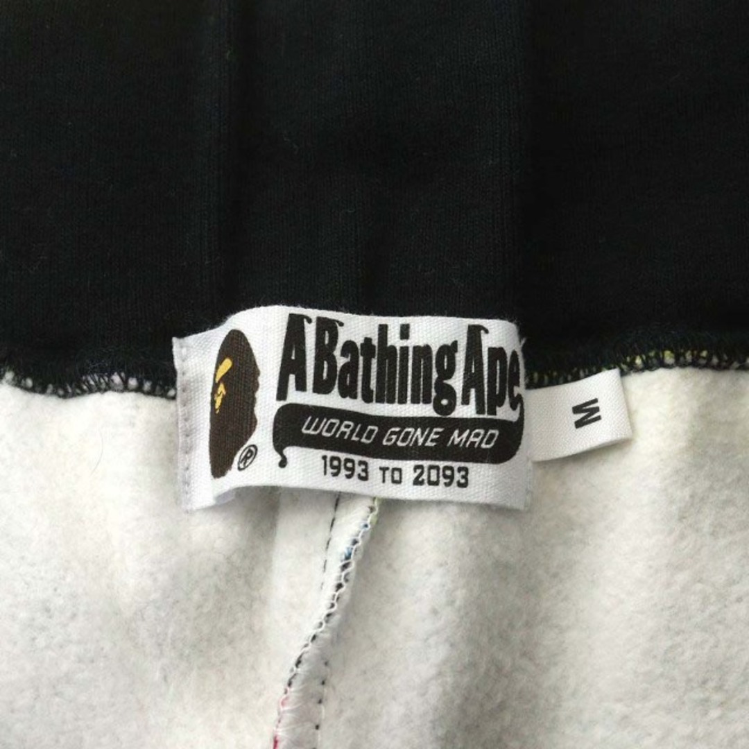 A BATHING APE(アベイシングエイプ)のA BATHING APE ショートパンツ M マルチカラー ピンク 黒 黄 メンズのパンツ(ショートパンツ)の商品写真