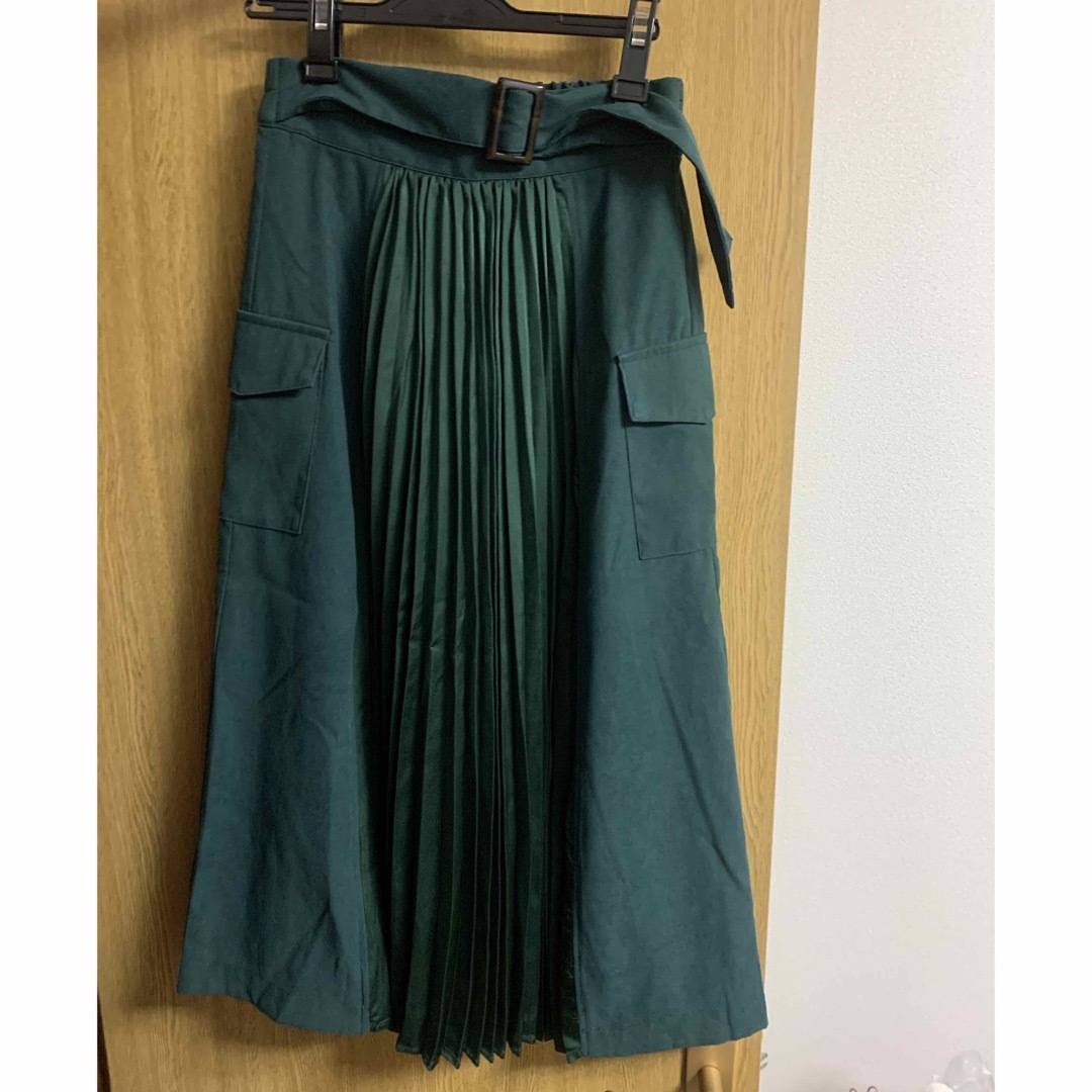 Ciaopanic(チャオパニック)のグリーン・切り替えしロングスカート レディースのスカート(ロングスカート)の商品写真